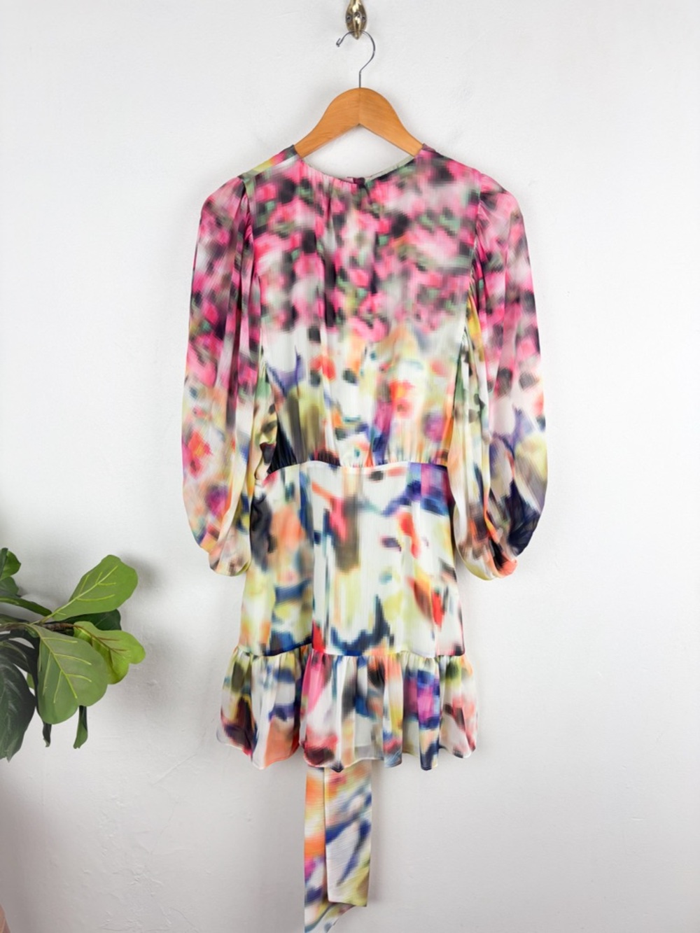 Alexis Leonie Crepe Mini Dress Sz M - Picture 9 of 12